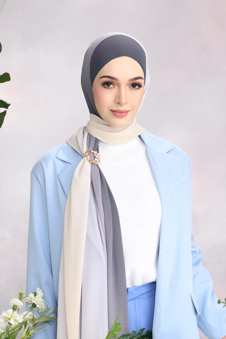 Women's lavender -Blue Shaded Crush Chiffon Hijab