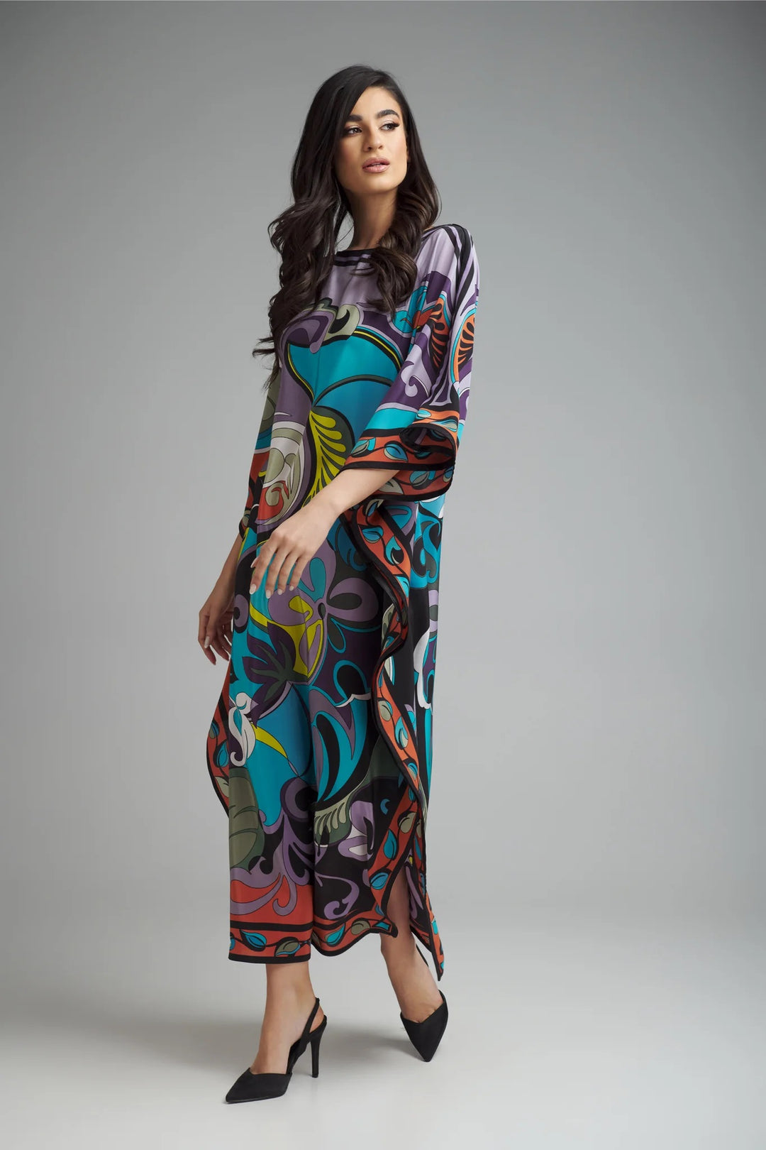 Women's Diamond Crepe Multi Color Kaftan - BlackBeads