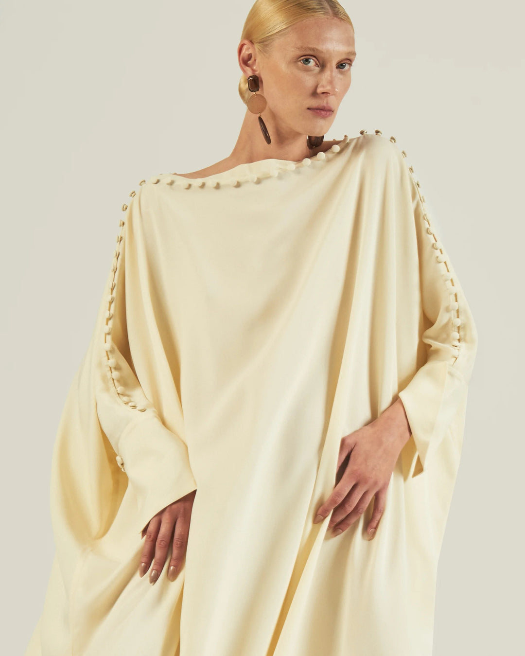 Women's Cream Premium Fluid Crepe Kaftan - BlackBeads