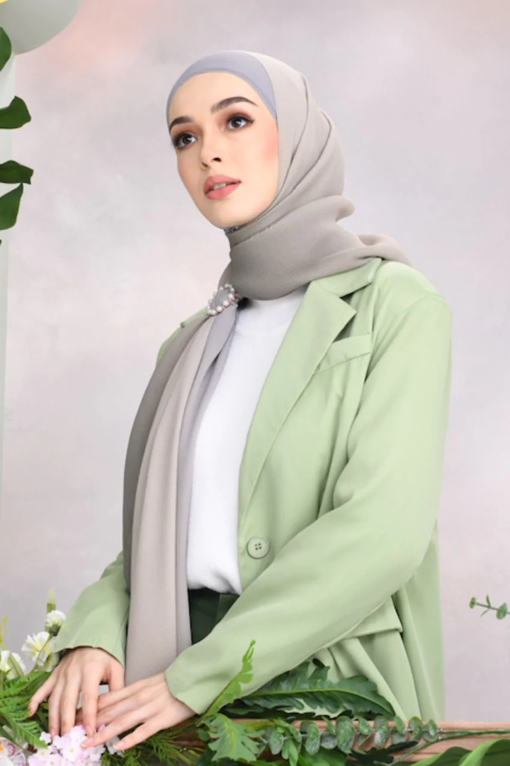 Women's OFF White Shaded Crush Chiffon Hijab