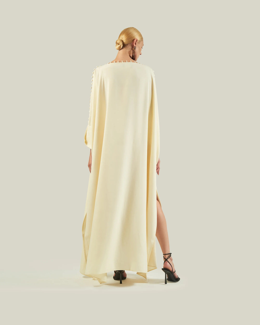 Women's Cream Premium Fluid Crepe Kaftan - BlackBeads