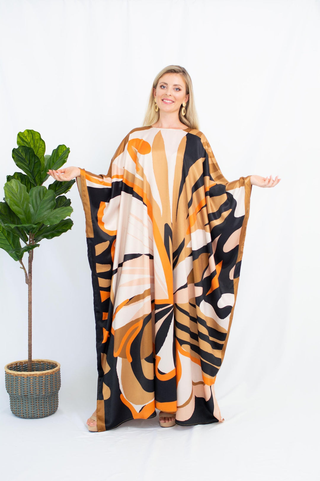 Women's Satin Silk Kaftans - BlackBeads